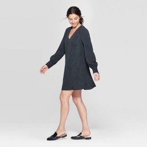 Long bubble sleeve shell dress.